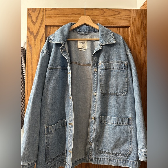 Abercrombie & Fitch Oversized Light Blue Jean Debnim Jacket - Picture 2 of 4